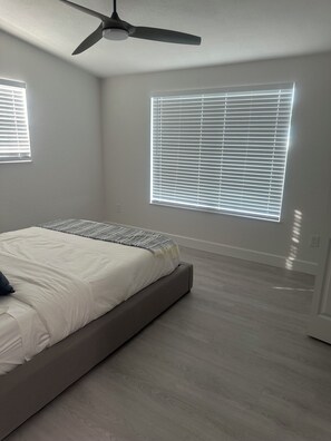 3 bedrooms, WiFi, bed sheets