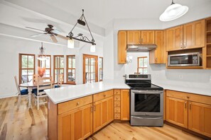 Microwave, oven, dishwasher, coffee/tea maker