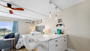 Iron/ironing board, free WiFi, bed sheets - Spectacular Ocean View STEPS from the Beach and Pool! Third Floor Studio! (New Smyrna Beach)