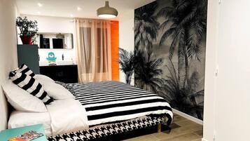 3 slaapkamers, een strijkplank/strijkijzer, wifi, beddengoed