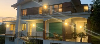 Totally independent housing in the UNESCO heritage hill areas