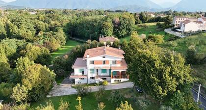 Totally independent housing in the UNESCO heritage hill areas