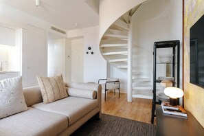 Family Apartment | Living area - Feel Porto Clérigos Charm Flats (Porto)