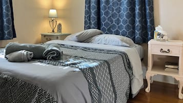 3 habitaciones, tabla de planchar con plancha, wifi y ropa de cama