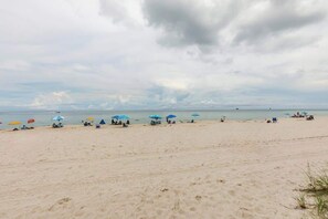 Beach nearby - Shine Suites Studio (Miami)