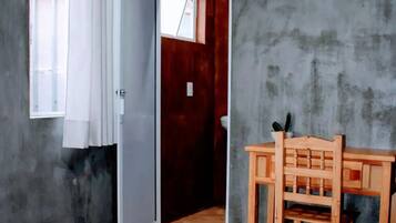 1 makuuhuone, silitysrauta/-lauta, Wi-Fi, vuodevaatteet