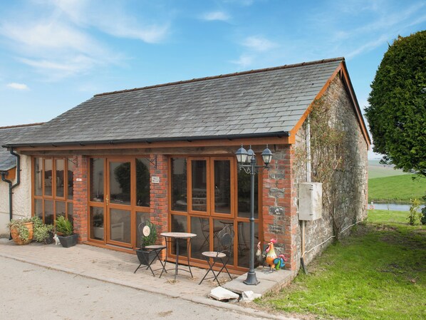 Exterior - The Retreat - UK48331 (Lifton)