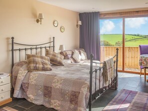 1 bedroom, free WiFi, bed sheets - The Retreat - UK48331 (Lifton)