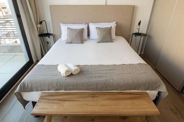 1 bedroom, in-room safe, desk, iron/ironing board