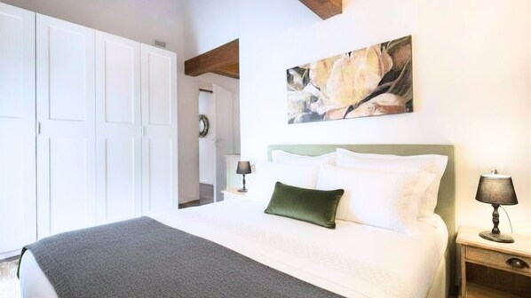 3 habitaciones, tabla de planchar con plancha y wifi gratis 