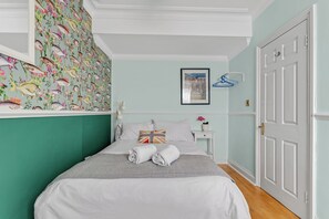 3 chambres, fer et planche à repasser, accès au Wi-Fi (inclus)