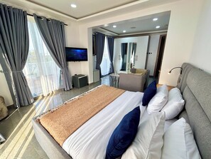 1 bedroom, iron/ironing board, WiFi, bed sheets - 'The Pent' An exclusive 1 Bedroom Pent - Banana Island, Lagos' Ultimate Hideaway (Lagos)