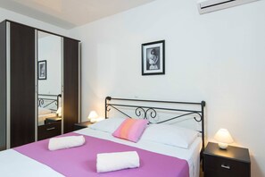 3 Schlafzimmer, Bügeleisen/Bügelbrett, WLAN, Bettwäsche