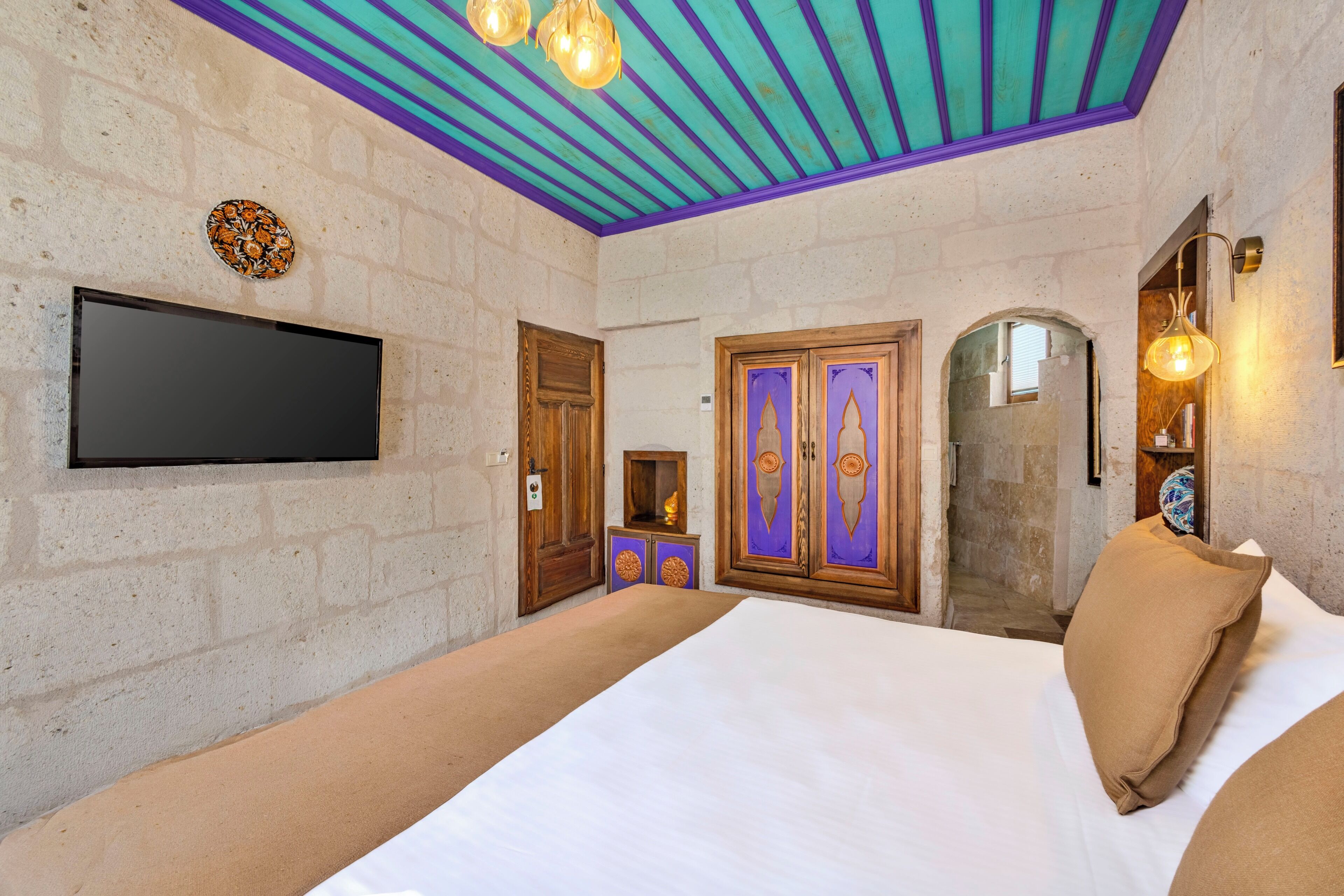 Deluxe Double Room, City View | Premium bedding, minibar, in-room safe, laptop workspace