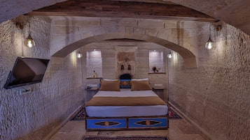 Suíte | 1 quarto, roupas de cama premium, frigobar, cofres nos quartos