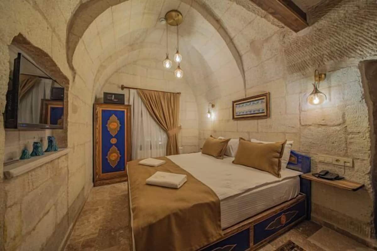 Premium bedding, minibar, in-room safe, individually decorated