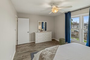 2 bedrooms, desk, iron/ironing board, free WiFi