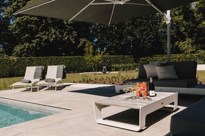 Seasonal outdoor pool - B&B Entre Nous (Herk-de-Stad)