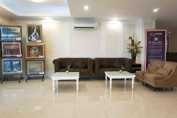 Interior - Grand Sae Boutiqe Hotel By WSTAY (Laweyan)