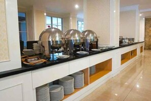 Restaurant - Grand Sae Boutiqe Hotel By WSTAY (Laweyan)