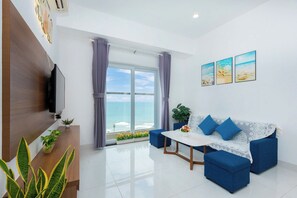 Royal Apartment, 2 Bedrooms, Beach View | 2 bedrooms, premium bedding, down comforters, memory foam beds - Oasky Beach House Vung Tau (Ho Chi Minh City)