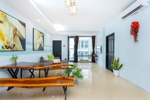 奢華公寓, 2 間臥室, 陽台, 城市景觀 | 2 間臥室、高級寢具、羽絨被、記憶床墊