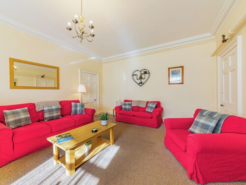 The Garden Apartment - UK48320