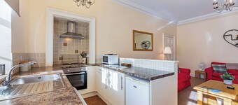 The Garden Apartment - UK48320