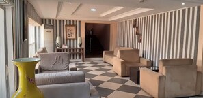 Interior entrance - Grand Ibro Hotel (Sokoto)