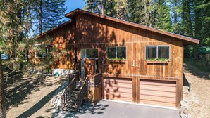 Unclassified image, 4 of 27, button - The Hilton Hideaway - A Downtown McCall Retreat (McCall)