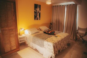 4 bedrooms, iron/ironing board, WiFi - Eco Inn Stars of Babylon (Copacabana Rio de Janeiro)