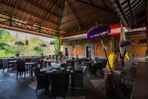 Restaurant - Ubud Hotel & Cottages (Sukun)