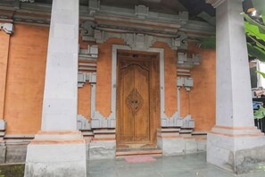 Exterior detail - Ubud Hotel & Cottages (Sukun)