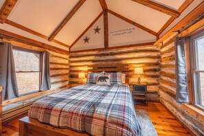 3 bedrooms, WiFi, bed sheets - Cozy Private Log Home! Pets ok! Access to Dolly Sods! (Old Timberline)