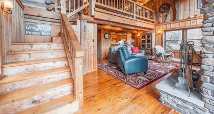 BL08-Cozy Log Cabin! Pets ok! Close to Timberline!