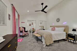 5 bedrooms, iron/ironing board, free WiFi, bed sheets