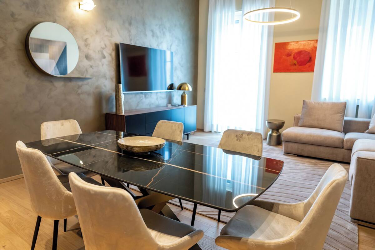 Superior Apartment, 3 Bedrooms, Balcony , Via Cannobio 12 | บริเวณนั่งเล่น