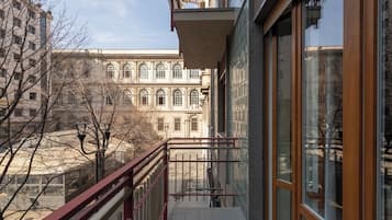 Elite Apartment, 2 Bedrooms, Balcony (Piazza Erculea 5) | Balcony