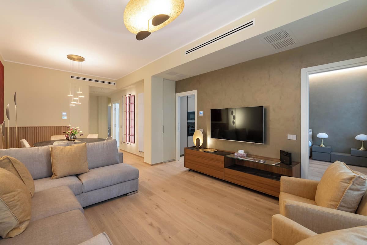 Exclusive Apartment, 3 Bedrooms, Balcony, Via Cornaggia 9 | Área de estar