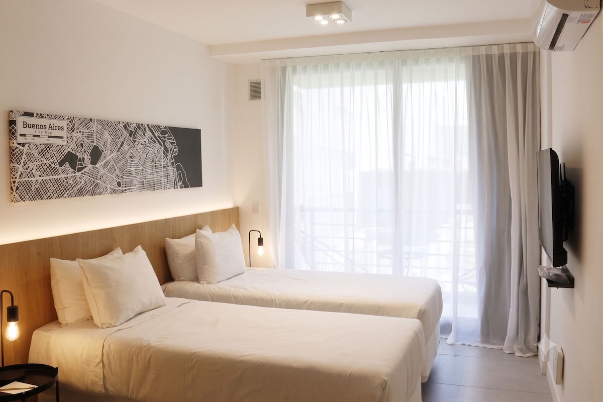 Superior Studio, 1 Double Bed | Minibar, blackout drapes, soundproofing, WiFi (free)