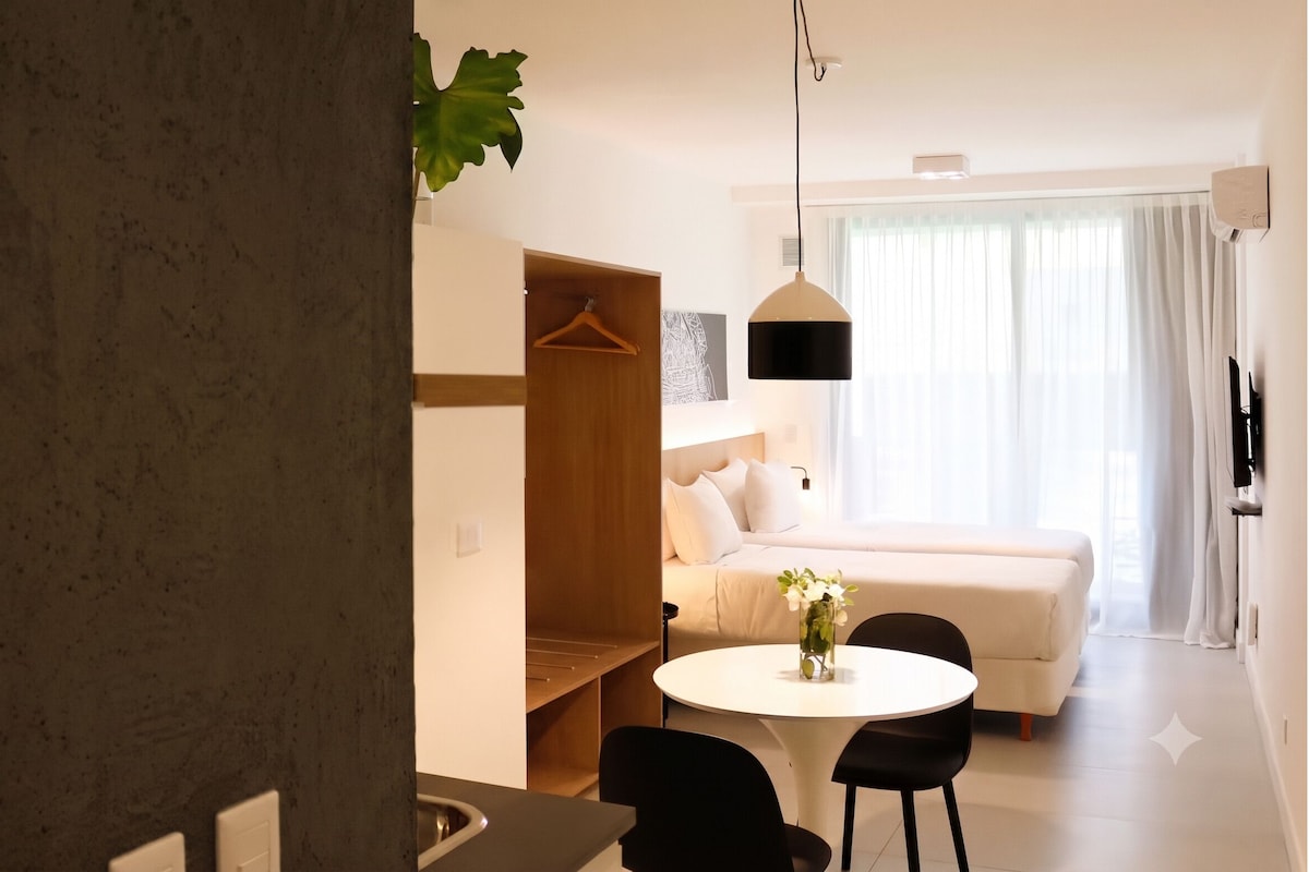Standard Studio, 1 Bedroom | Minibar, blackout drapes, soundproofing, WiFi (free)