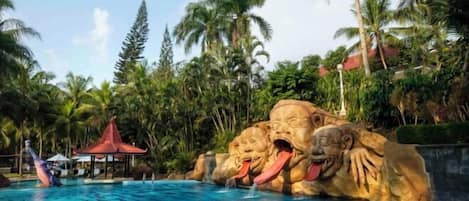 Kolam renang outdoor