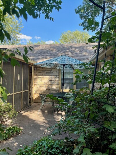 Cozy & Spacious 2Bed, 2Bath in the heart of Winfield