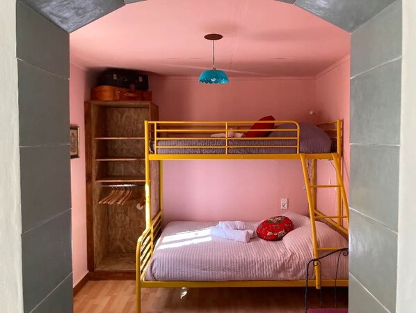 1 chambre, Wi-Fi, draps fournis