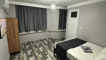 1 bedroom, premium bedding, down comforters, free minibar