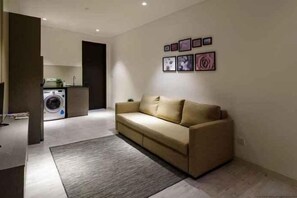 Interior - Hutton Central Hotel Managed By The Ascott Limited  (George Town)