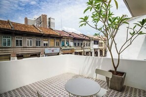 Room - Hutton Central Hotel Managed By The Ascott Limited  (George Town)