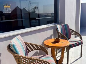 Deluxe Double or Twin Room, Mountain View | Terrace/patio - asser hotel pyramids (Giza)