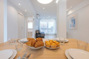 Interior - Bright Apartment close to the Sea and the Center of Marbella (Marbella)