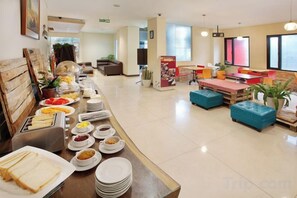 Dining - De Sofia Dago (Coblong)
